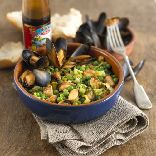 Steamed Mussels with Buttered Peas, Lettuce & Chilli Garlic