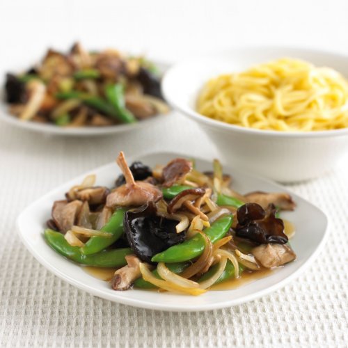 Stir-fried Mushrooms with Sugar Snap Peas & Onion